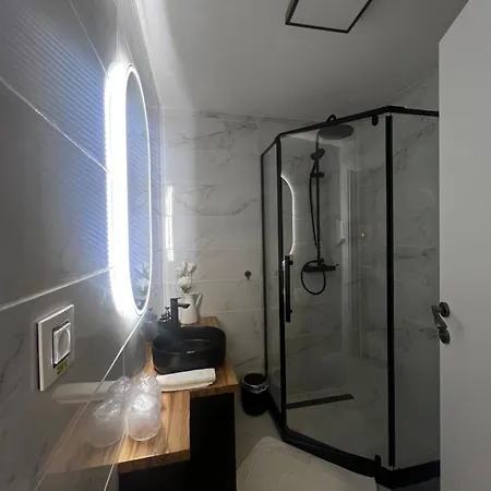 Face 5 Center Subotica